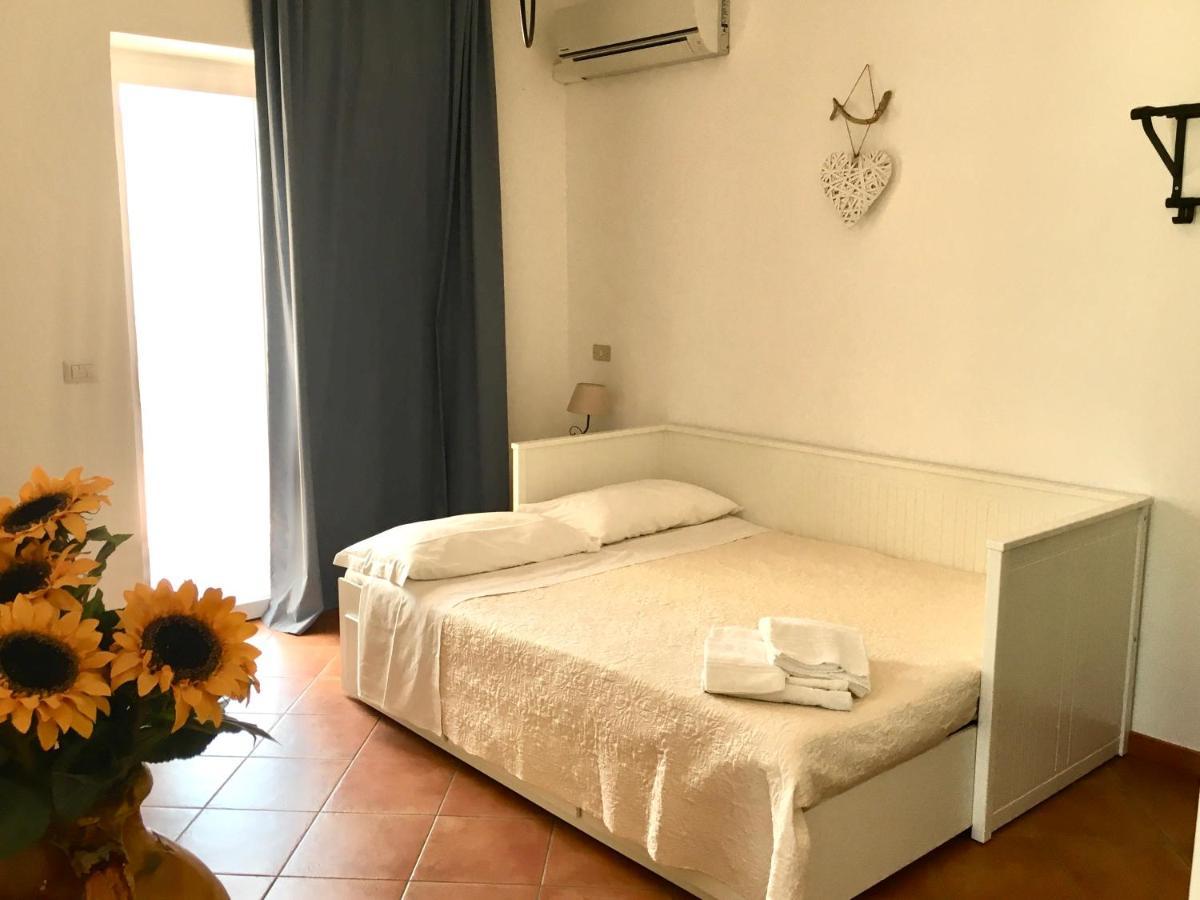 Almarea Blu - Appartamento In Villa Vicino Al Mare - Affitto Breve بولينيانو آ ماري المظهر الخارجي الصورة
