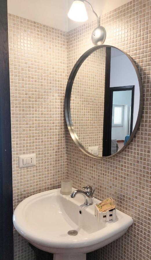 Almarea Blu - Appartamento In Villa Vicino Al Mare - Affitto Breve بولينيانو آ ماري المظهر الخارجي الصورة