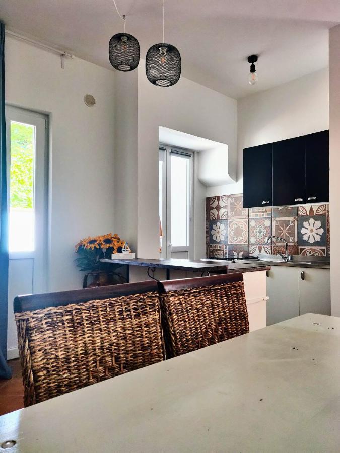 Almarea Blu - Appartamento In Villa Vicino Al Mare - Affitto Breve بولينيانو آ ماري المظهر الخارجي الصورة